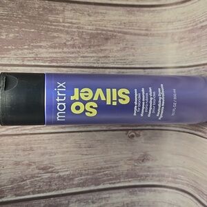 Matrix So Silver purple shampoo for blondes 10oz**